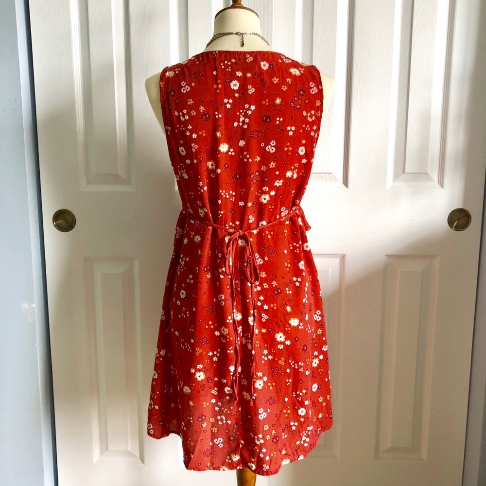 Red floral dress - Picture 3 of 5